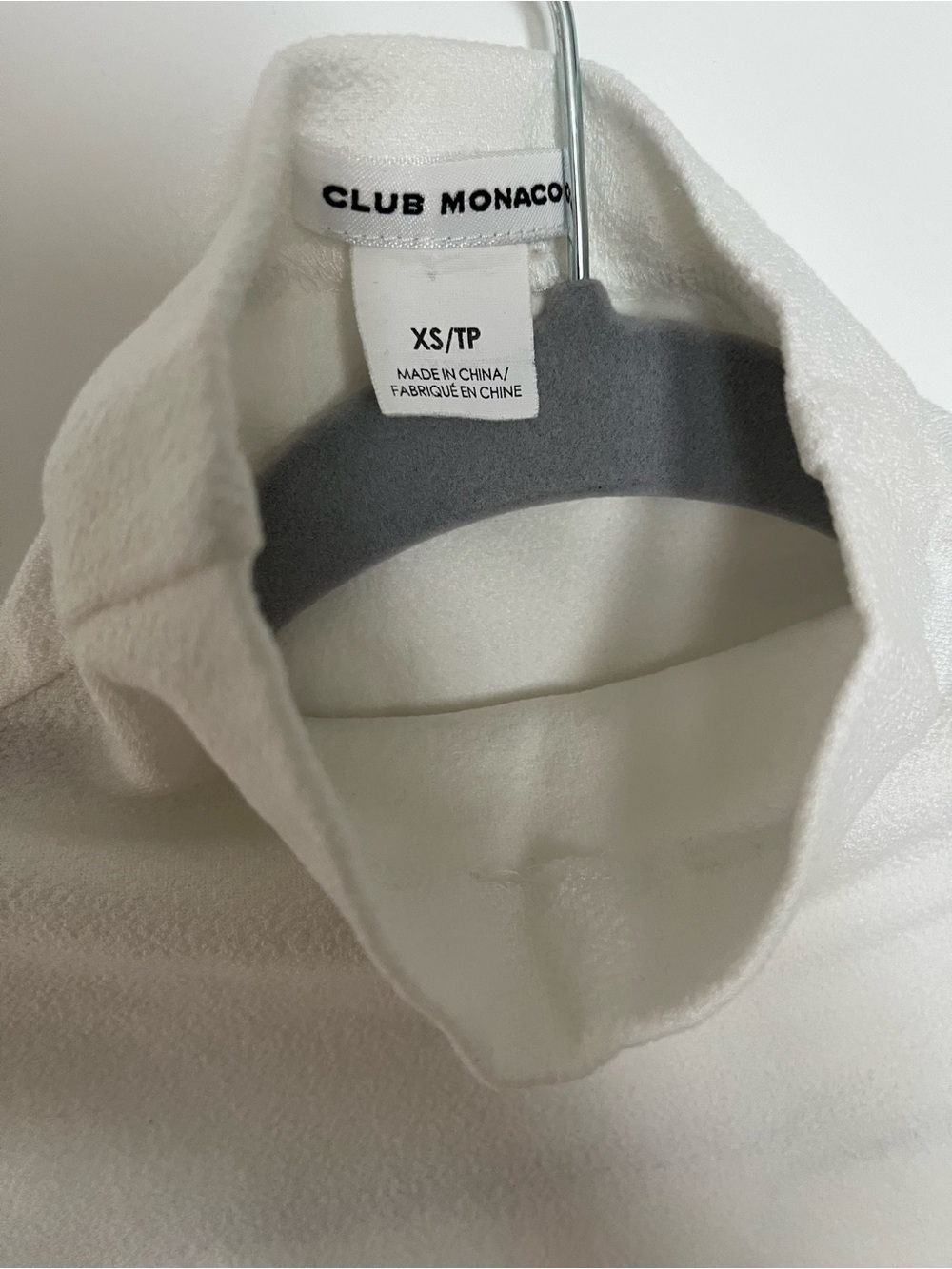 Club Monaco Women’s Cream Dress Shirt